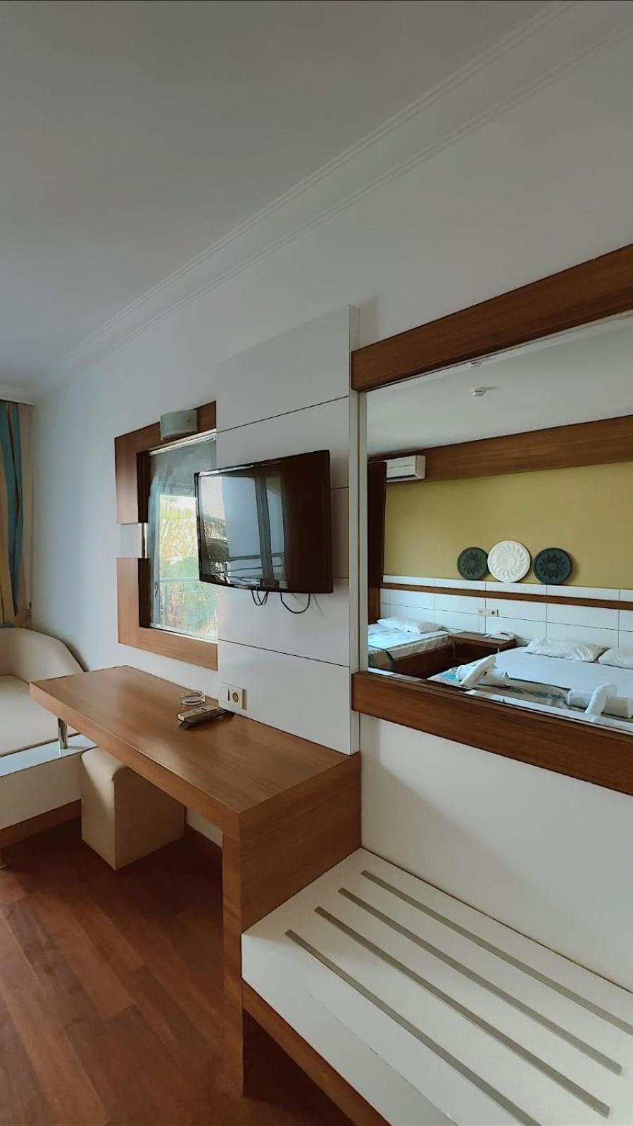 Luca Antalya Hotel 4*